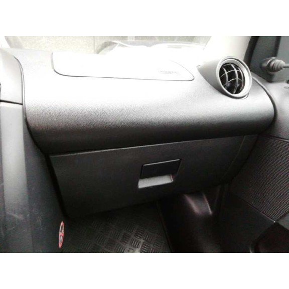 ford fiesta (cbk) del año 2004