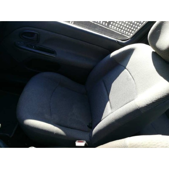 renault clio ii fase ii (b/cb0) del año 2004