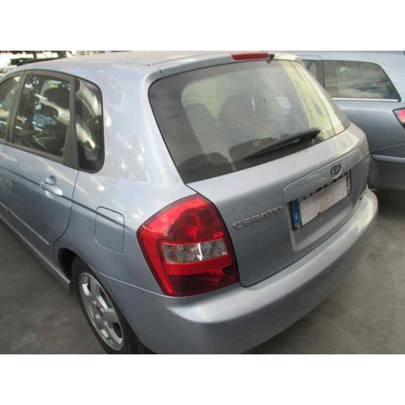 kia cerato del año 2004