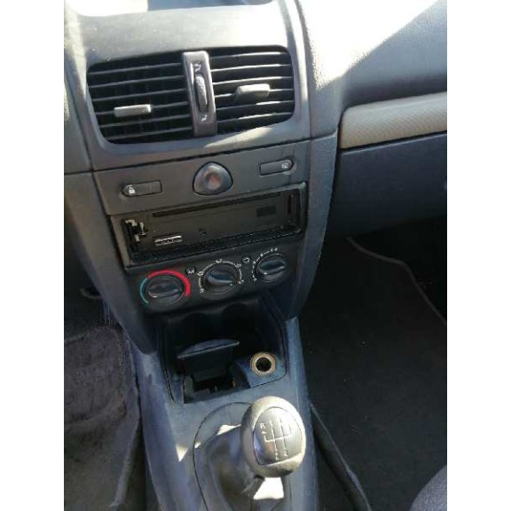 renault clio ii fase ii (b/cb0) del año 2004