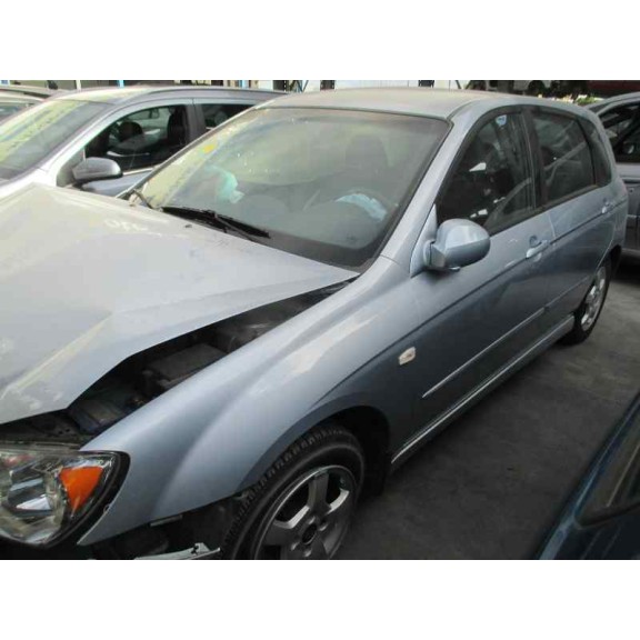 kia cerato del año 2004