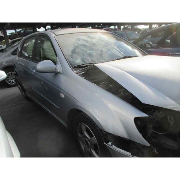 kia cerato del año 2004