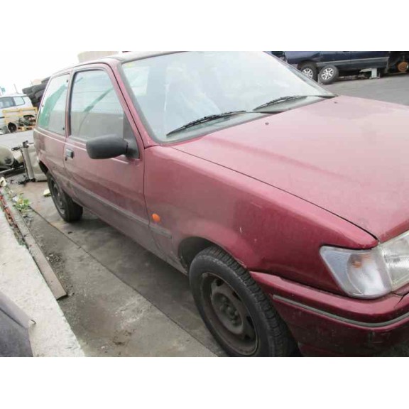 ford fiesta berlina del año 1995