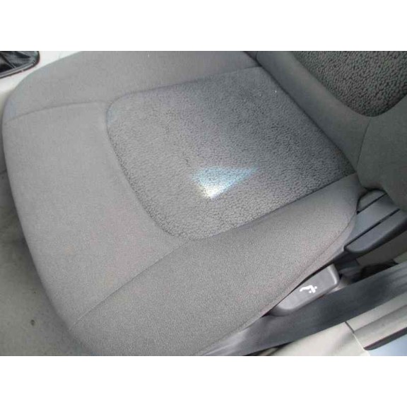 kia cerato del año 2004