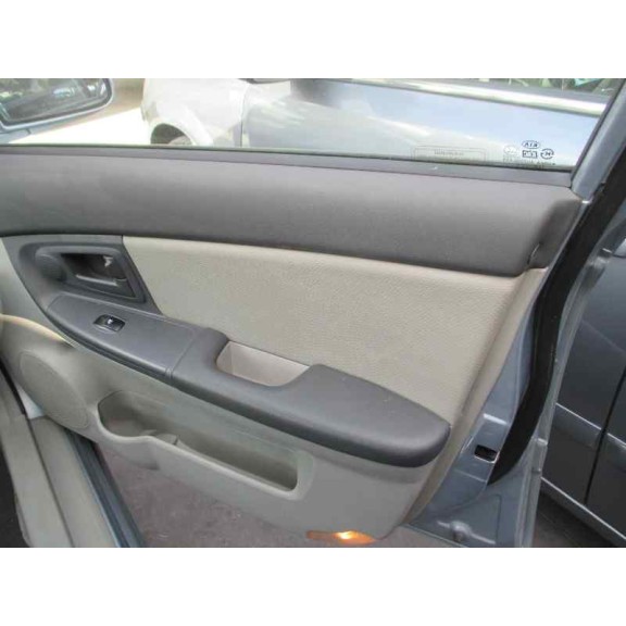 kia cerato del año 2004