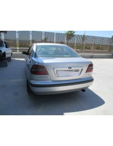 volvo s40 berlina del año 1999