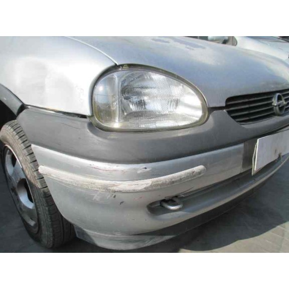 opel corsa b del año 2000