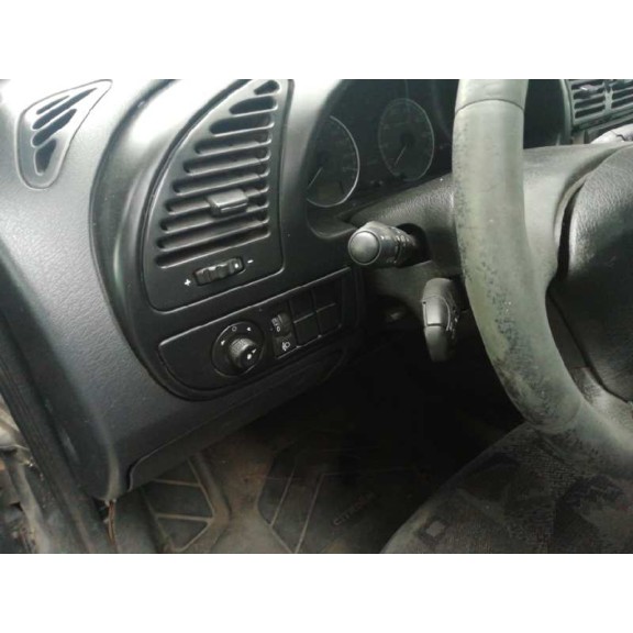 citroën xsara berlina del año 2003