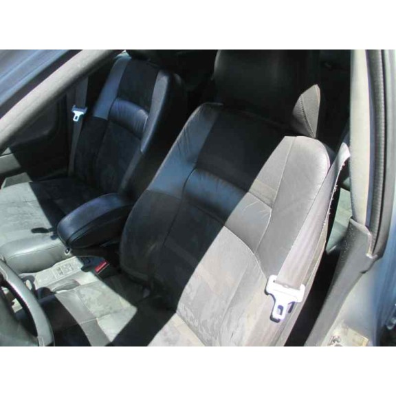 volvo s40 berlina del año 1999