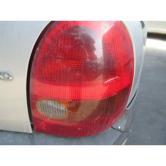 opel corsa b del año 2000