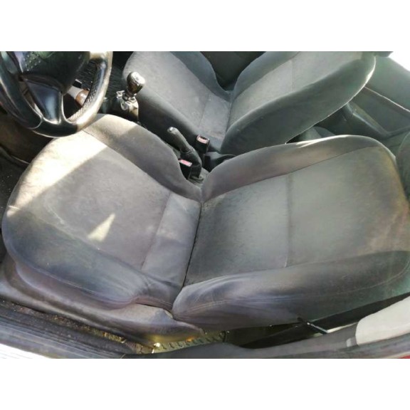 ford focus berlina (cak) del año 1999