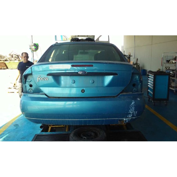 ford focus berlina (cak) del año 2001