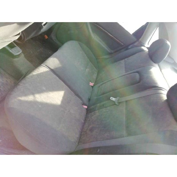 ford focus berlina (cak) del año 1999