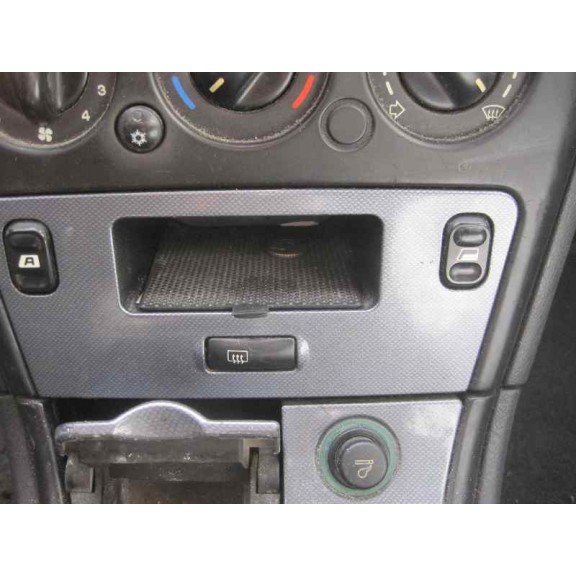 citroën xsara berlina del año 2003