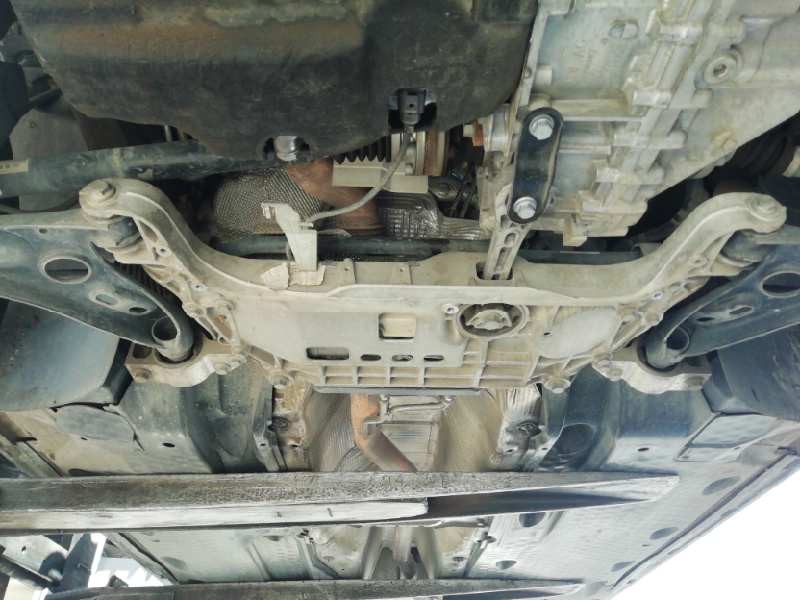 Recambio de puente delantero para volkswagen passat lim. (362) 2.0 tdi referencia OEM IAM   