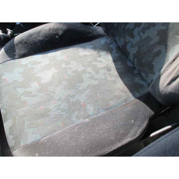 opel corsa b del año 2000