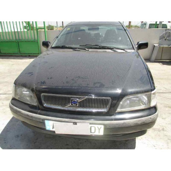 volvo s40 berlina del año 1999