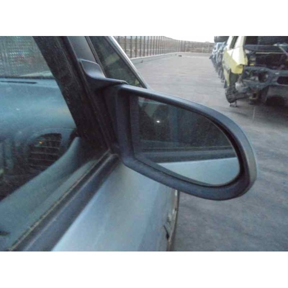 opel zafira a del año 2001