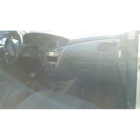 ford focus turnier (cak) del año 2004