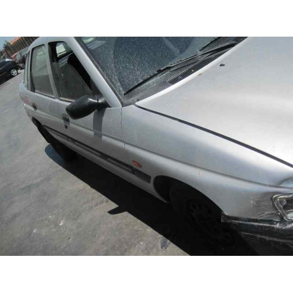 ford escort berlina/turnier del año 1998