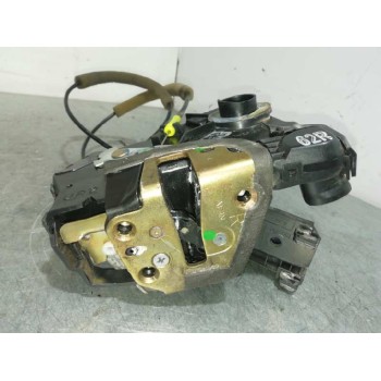 Recambio de cerradura puerta delantera derecha para toyota corolla (e12) 2.0 d-4d sol berlina referencia OEM IAM  5 PTAS 2 PIN