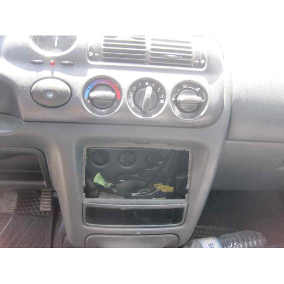 ford escort berlina/turnier del año 1998