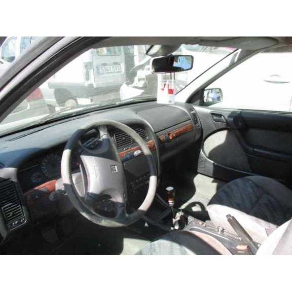 citroën xantia berlina del año 2000