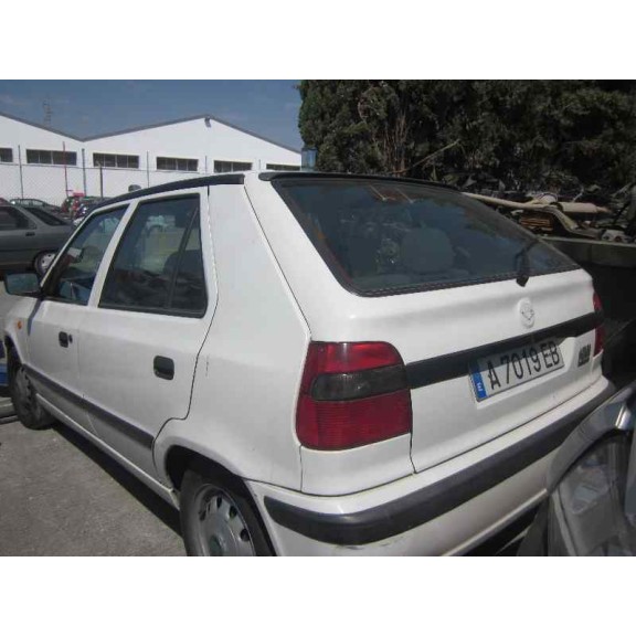 skoda felicia berlina ( 791) del año 1998