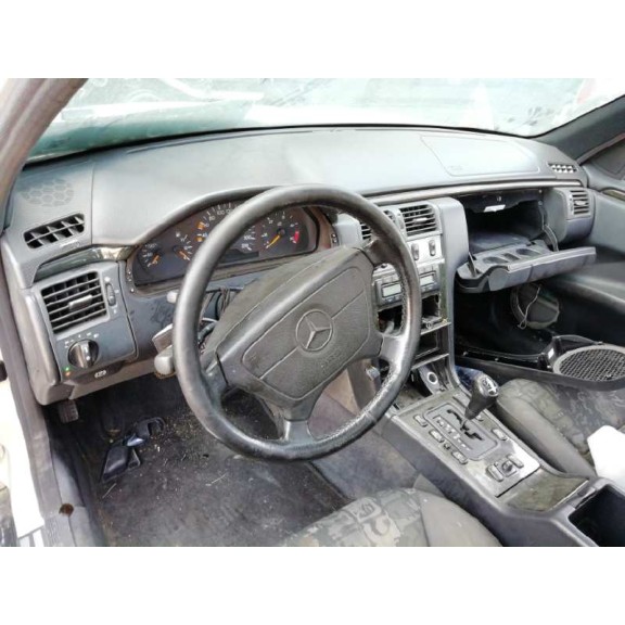 mercedes-benz clase e (w210) berlina diesel del año 1998