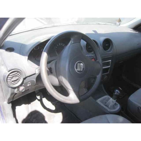 seat ibiza (6l1) del año 2002