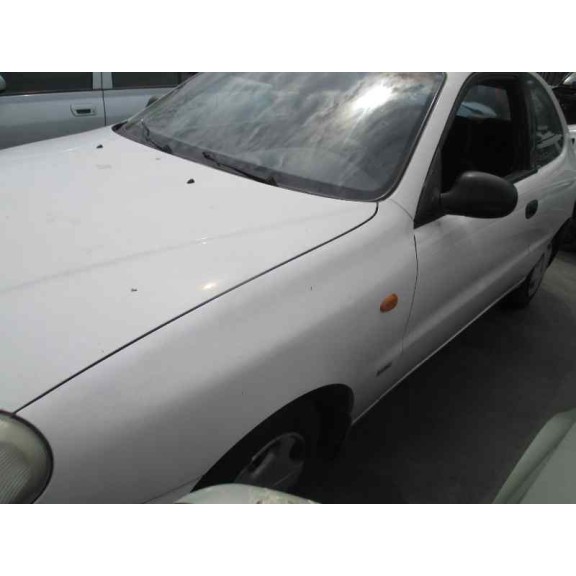daewoo lanos del año 2000