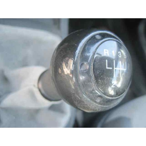 seat ibiza (6l1) del año 2002