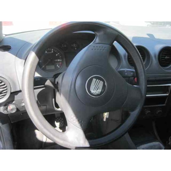 seat ibiza (6l1) del año 2002