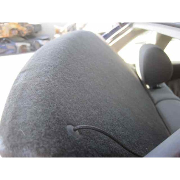 seat ibiza (6l1) del año 2002