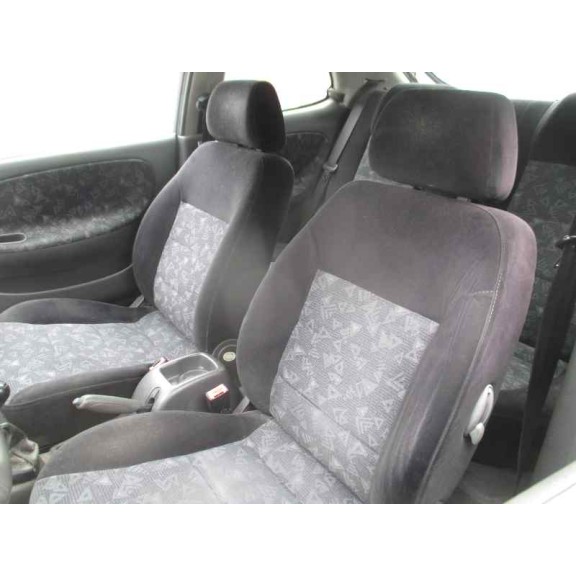 daewoo lanos del año 2000