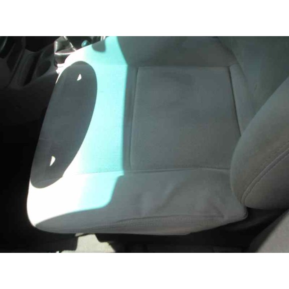 mitsubishi space star (dg0) del año 2003