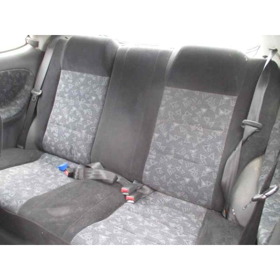 daewoo lanos del año 2000