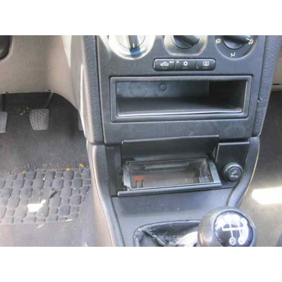 opel astra g berlina del año 1998