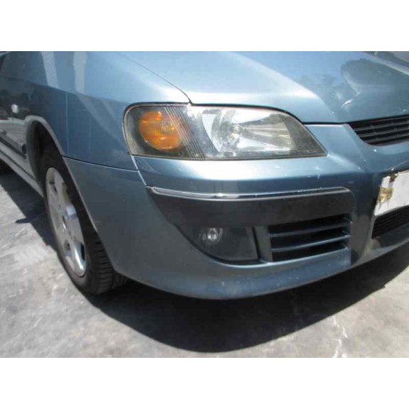 mitsubishi space star (dg0) del año 2003