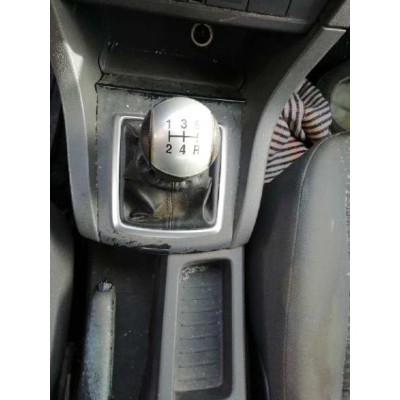 ford focus berlina (cap) del año 2005