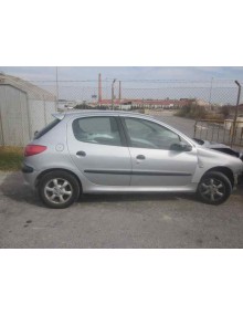 peugeot 206 berlina del año 2000 2