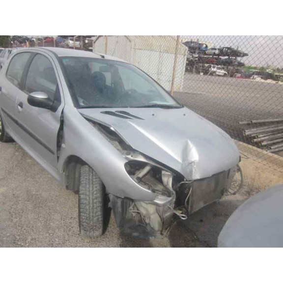 peugeot 206 berlina del año 2000