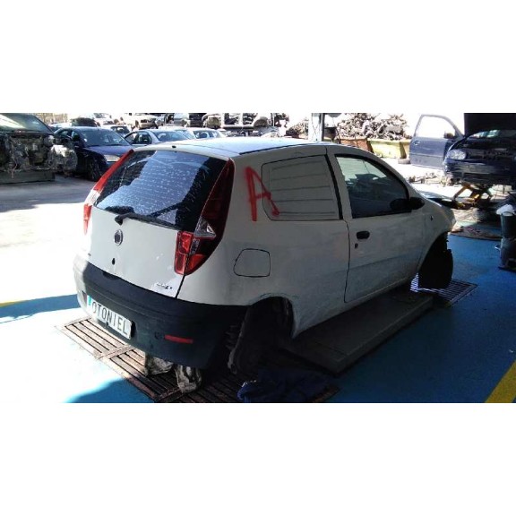 fiat punto berlina (188) del año 2008