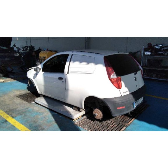 fiat punto berlina (188) del año 2008