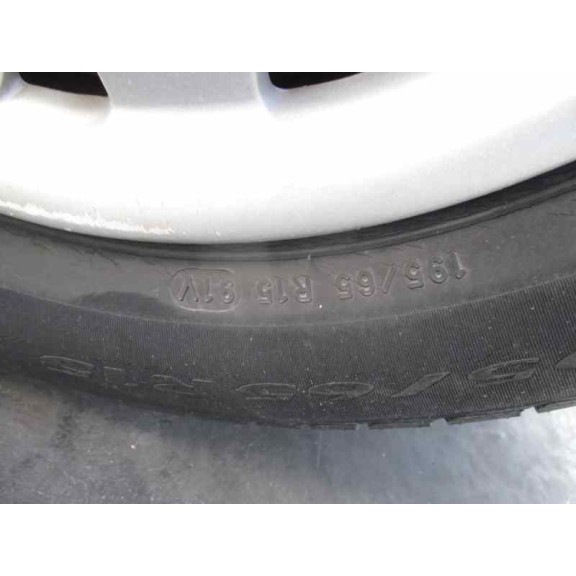 skoda octavia berlina (1u2) del año 2000