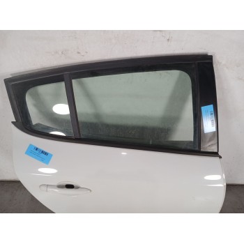 Recambio de puerta trasera derecha para renault megane iii berlina 5 p expression referencia OEM IAM   