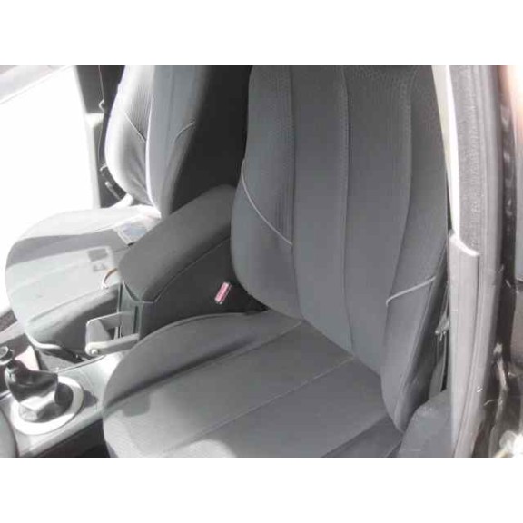 renault megane ii berlina 5p del año 1950