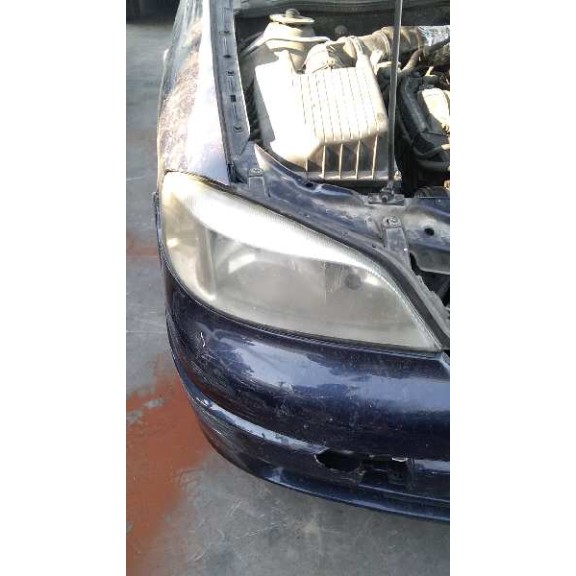 opel astra g berlina del año 2000