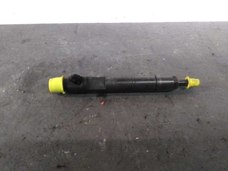 Recambio de inyector para ford focus berlina (cak) ambiente referencia OEM IAM JBB01702D  LUCAS