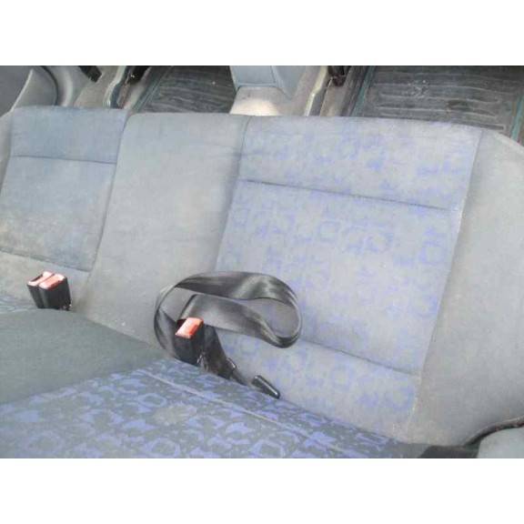 skoda octavia berlina (1u2) del año 2000